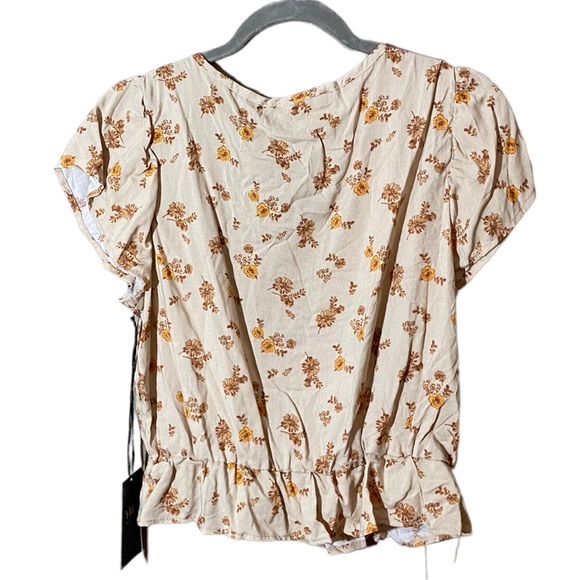 YMI Collection Deep V Surplice Floral Crop Top - Picture 2 of 6